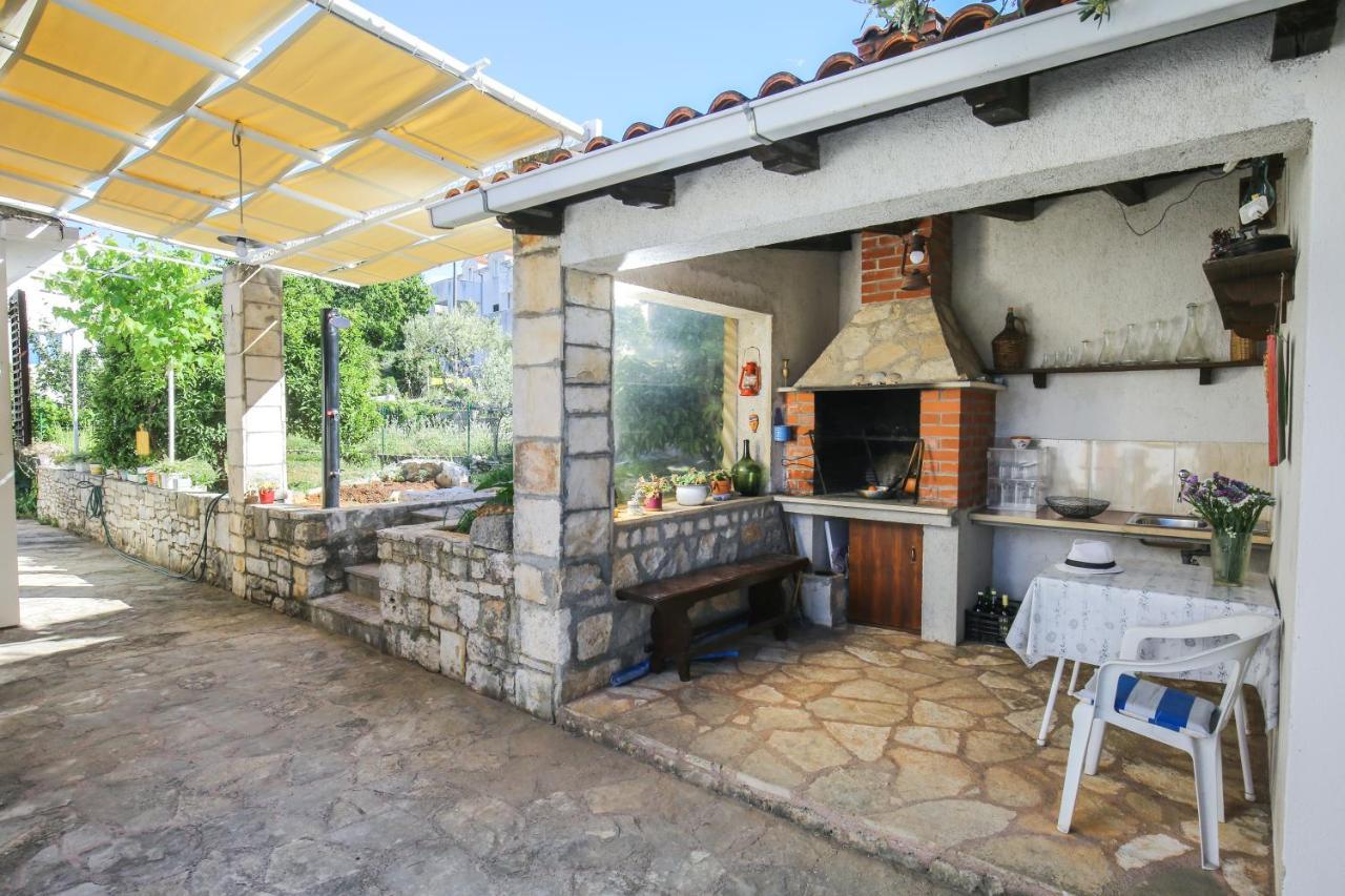 Artistic Summer House Marinovic With Garden&Bbq Supetar Zewnętrze zdjęcie